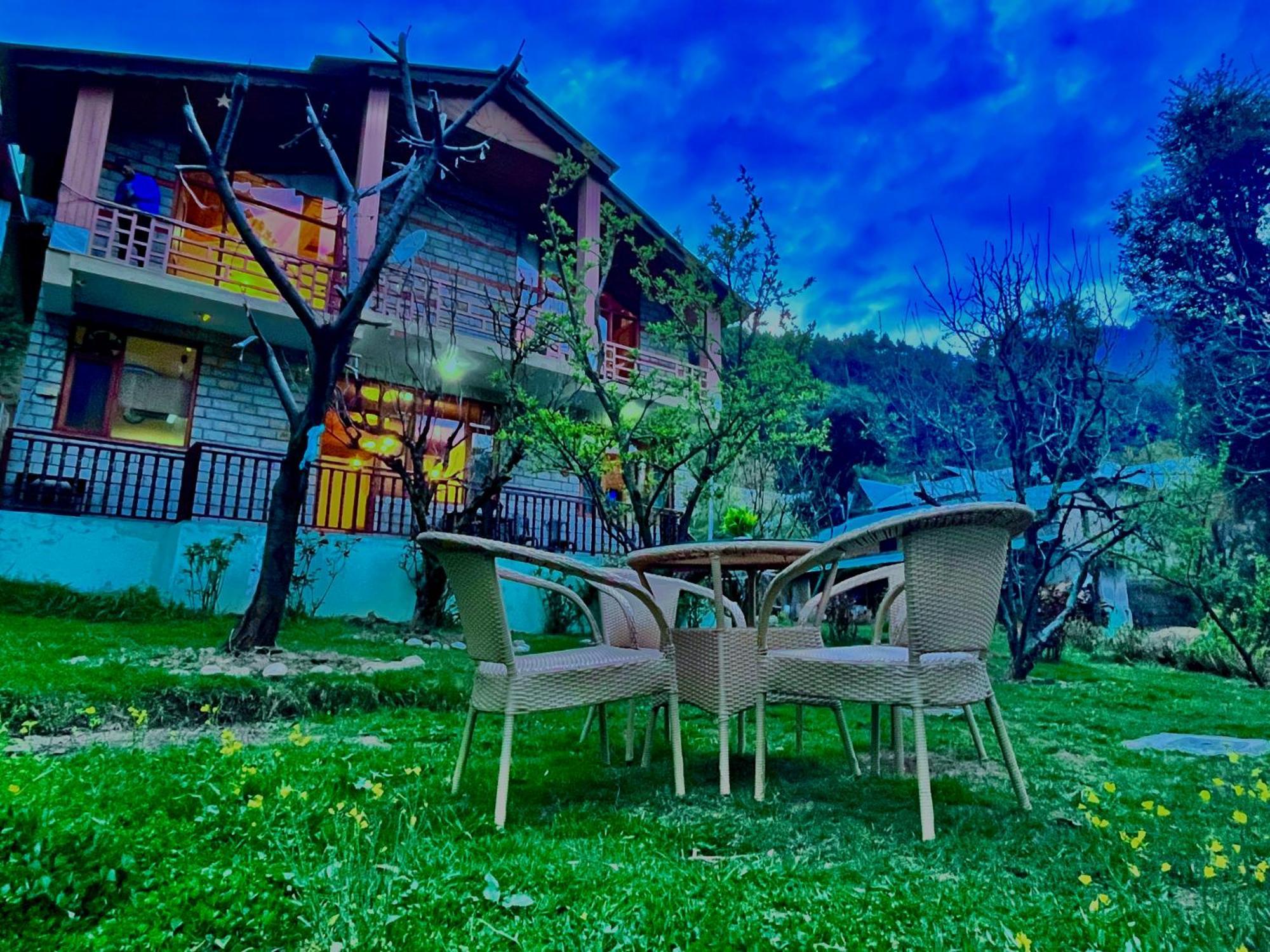 Nature Valley View Resort Manali 2 Bedrooms Luxury Cottages And Valley View Manāli Exterior foto